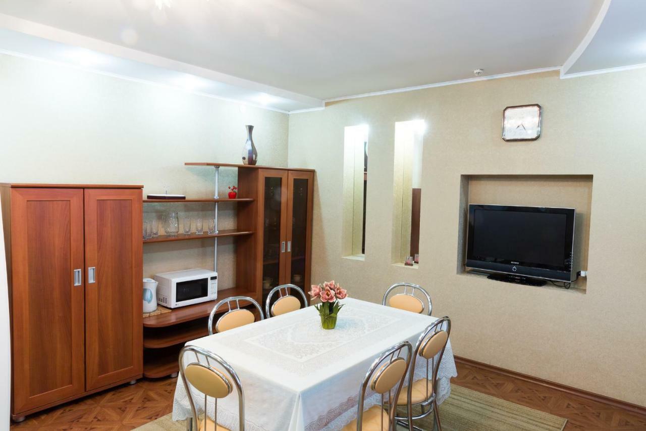 Tourist Hotel Ust-Kamenogorsk ภายนอก รูปภาพ