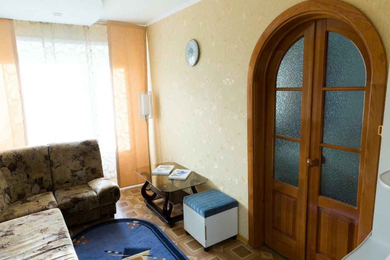 Tourist Hotel Ust-Kamenogorsk ภายนอก รูปภาพ