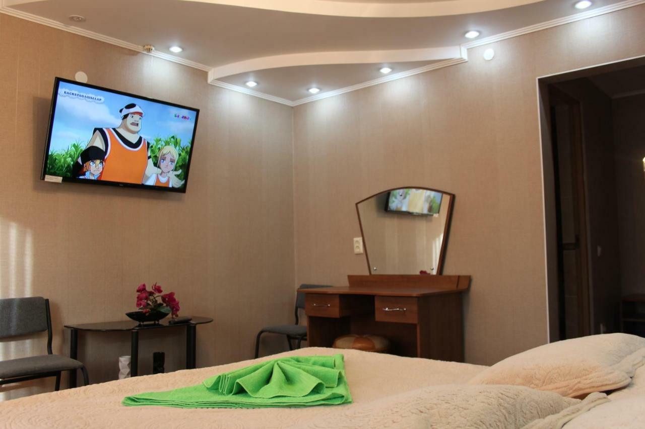Tourist Hotel Ust-Kamenogorsk ภายนอก รูปภาพ