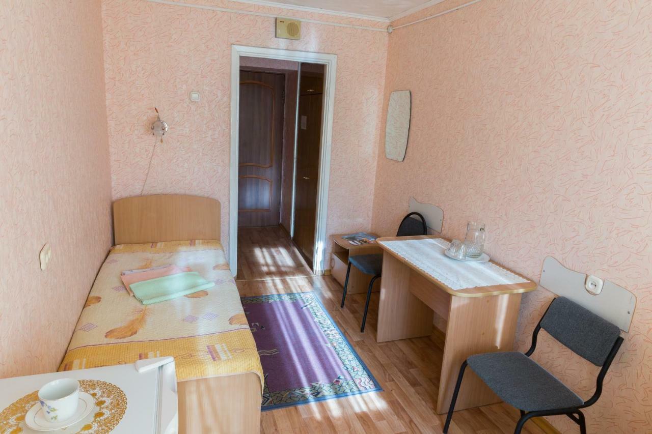 Tourist Hotel Ust-Kamenogorsk ภายนอก รูปภาพ