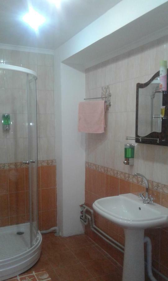 Tourist Hotel Ust-Kamenogorsk ภายนอก รูปภาพ